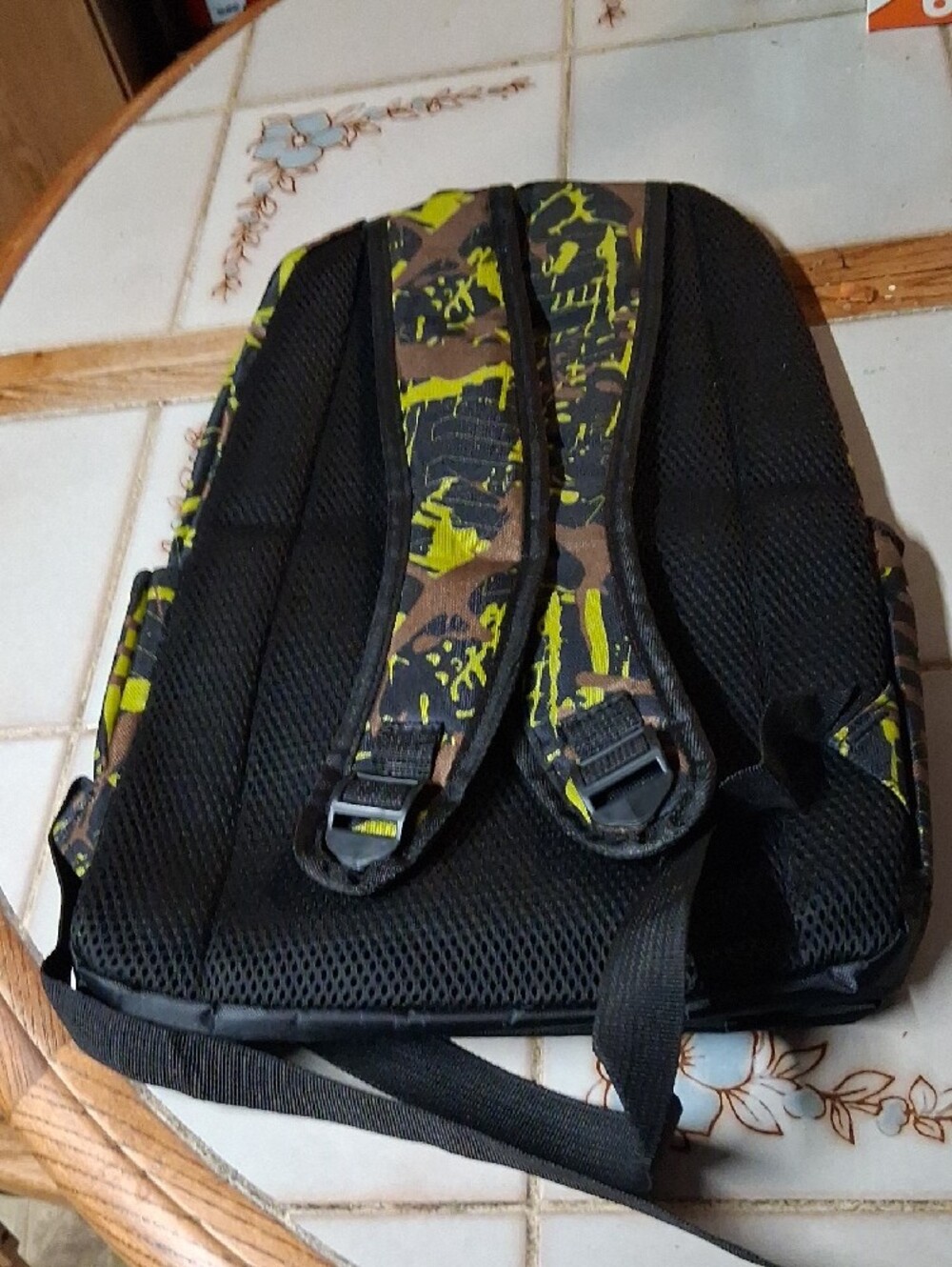 Fortnite Green Camo Accessory Bag Set - Picture 3 of 4